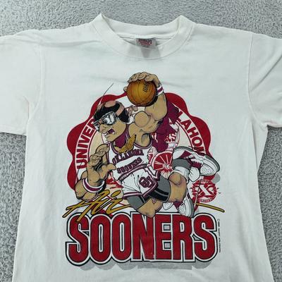 Vintage Oklahoma Sooners Cartoon T-Shirt Klein Weiß 1991 NCAA Basketball 90er