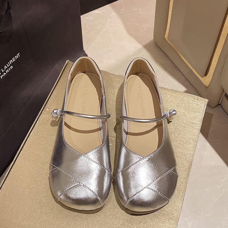 

Single shoes rare shoes summer new flat bottom wear-resistant shallow mouth Mary shoes versatile breathable shoes soft sole women 40