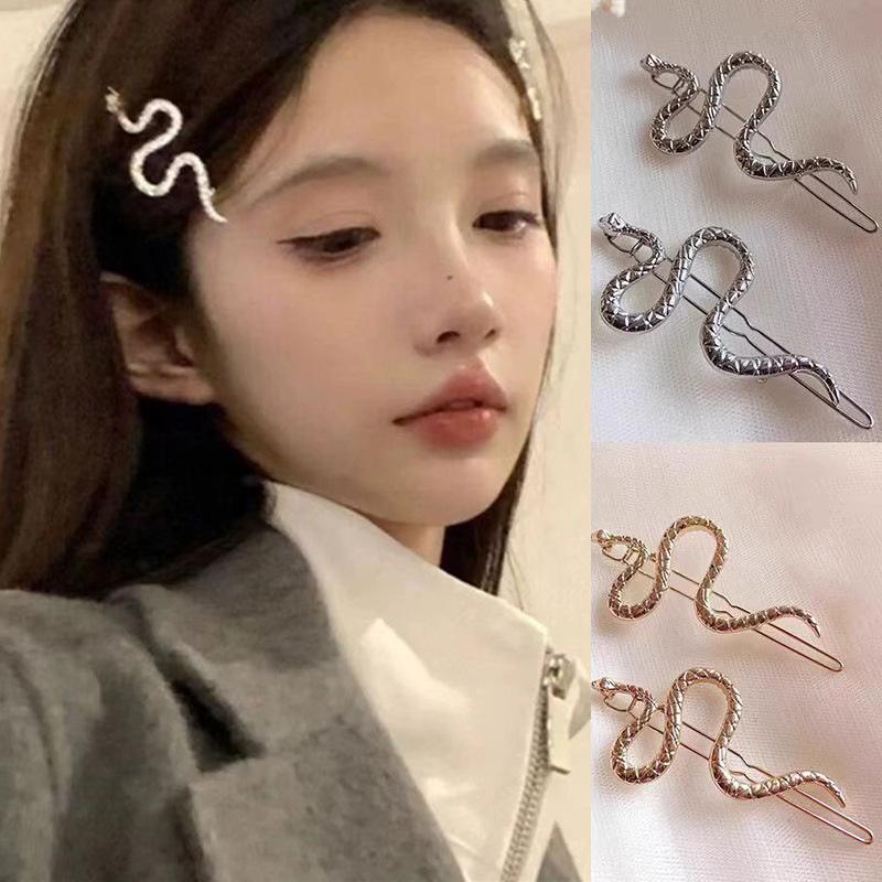 

Vintage Silver Serpentine Hair Clip - Edgy Cool Style for Women Gold Snake-shaped