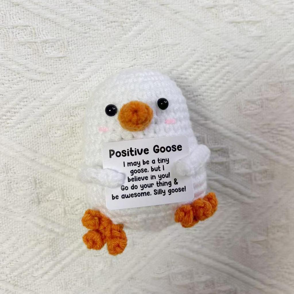 Niedliche Häkel-Emotional-Support-Gans Umarmungs-Puppe Desktop-Ornament Lustige Handgewebte Gestrickte Gänsevogel-Puppe Heimzimmer-Dekoration