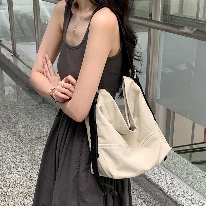 Minimalist Retro Style Cotton and Linen Tote Bag, New Lazy and Relaxed Commuting Women's Bag, Large Capacity Shoulder Bag for Women