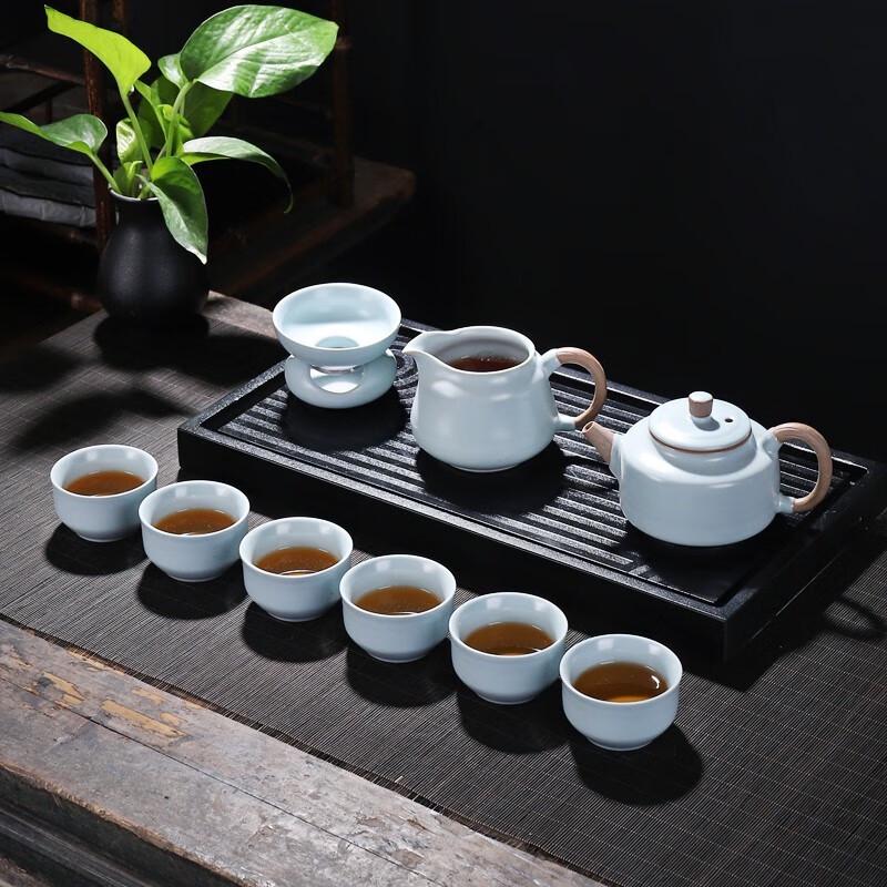 

Traditional Ru Kiln Ceramic Tea Set