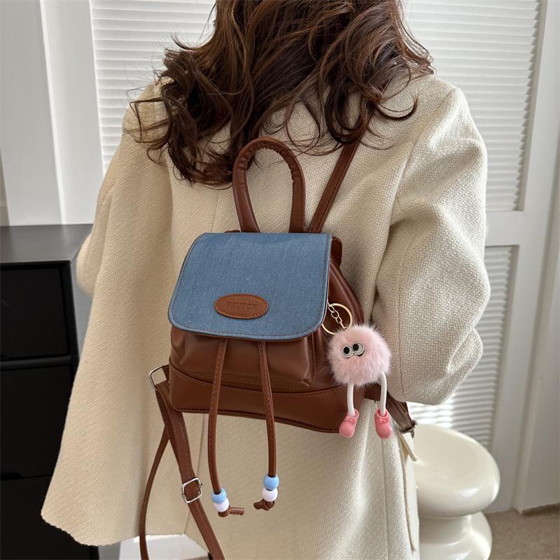 Retro and Fashionable Backpack for Women,A Trendy and Simple Autumn Travel Backpack