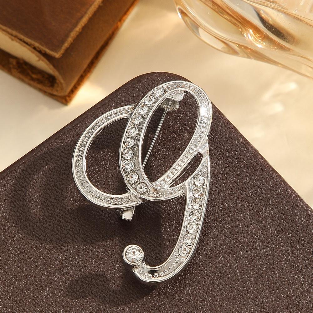 Spilla di Diamanti con 26 Lettere Inglesi Spilla Corsage in Metallo con Strass da Donna per Abbigliamento Zaino Sciarpa e Accessori Spille