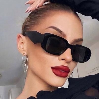 Ochelari de Soare Pătrați Sexy Femei Bărbați Ochelari de Soare Negri Ochelari de Designer Retro Lentile Oglindă Colorate Drăguțe Marcă