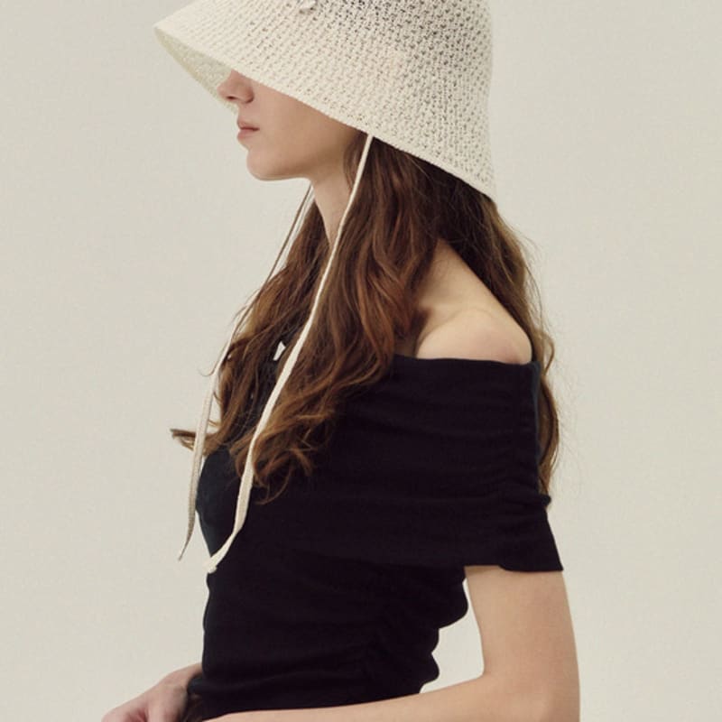 Marchen Rivero Strap Bucket Hat_3color
