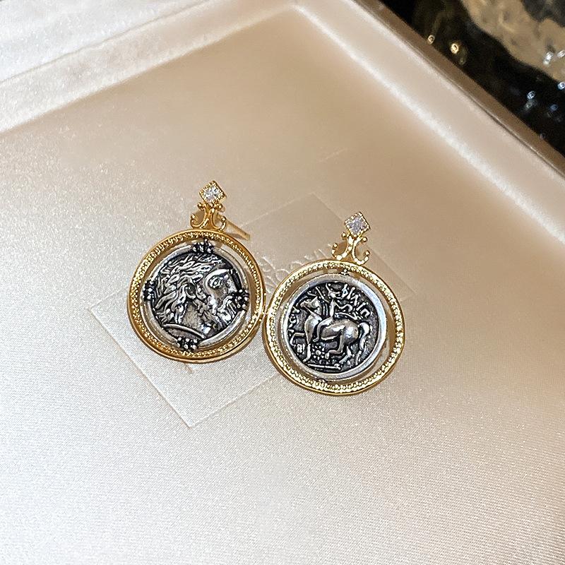 

Литературные ретро серебряные иглы гальванического процесса с цирконом портретные круглые серьги индивидуальные серьги модные легкие роскошные серьги