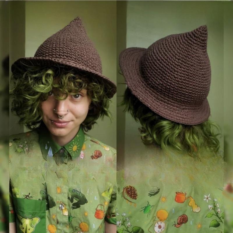 

Полностью ручная вязка объемной шапки-индейки для детей и взрослых. Подарок на День благодарения.