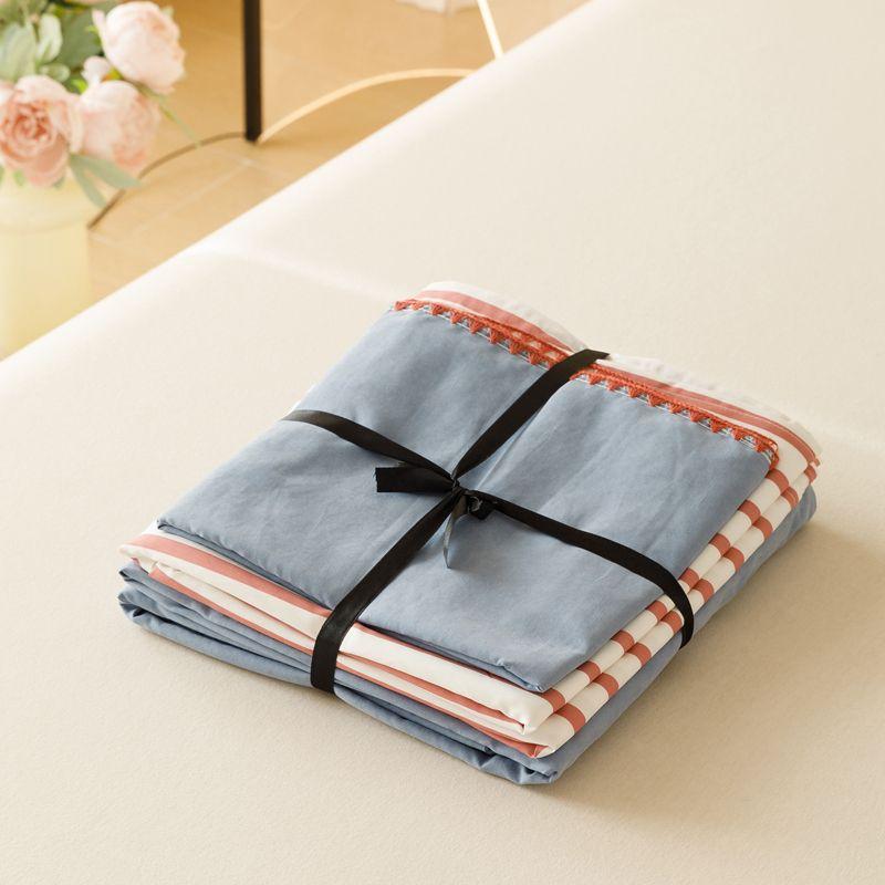 Striped Contrasting Color Student Dormitory Bed Solid Color Four Piece Set