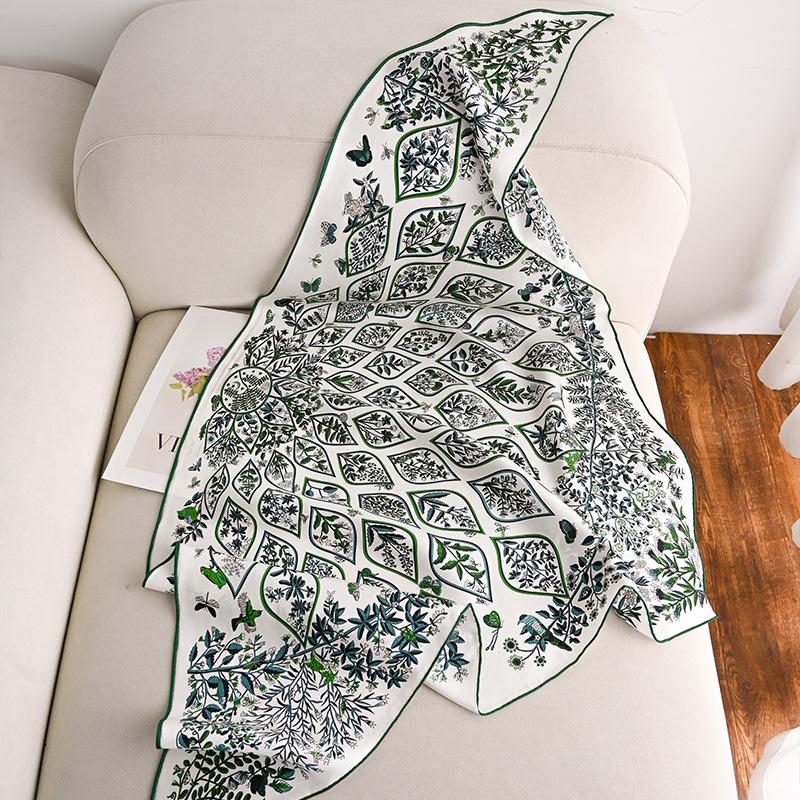 Light luxury silk twill triangle scarf 2026 spring new silk silk scarf temperament advanced 100% mulberry silk scarf 74*165cm