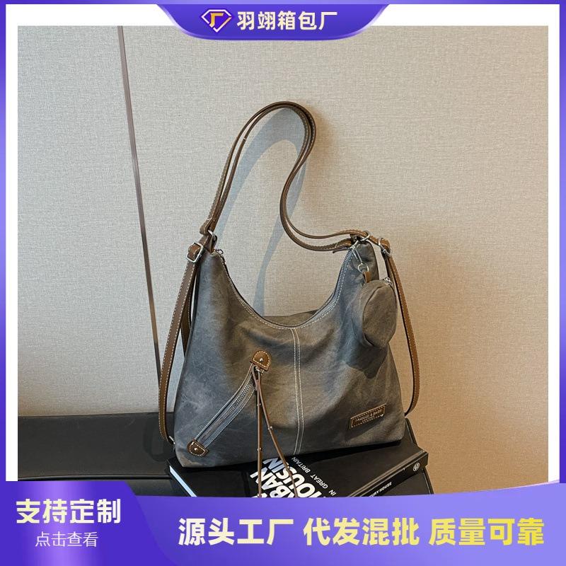 Casual backpack large capacity new spring and summer shoulder bag popular commuter retro tote bag