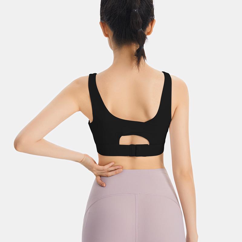 Women's Plus Size Seamless Shockproof Sports Bra for Running and Yoga