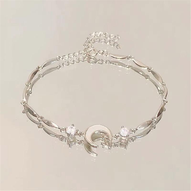 Fashionable Star Moon Pattern Jewelry Lightweight Comfort Chain Bracelet For Daily Wear And Special Occasion