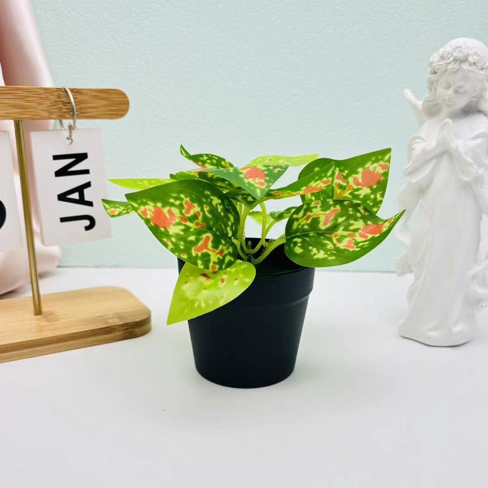 Mini Plastic Green Plant Pot With Realistic Foliage For Home Office Decor
