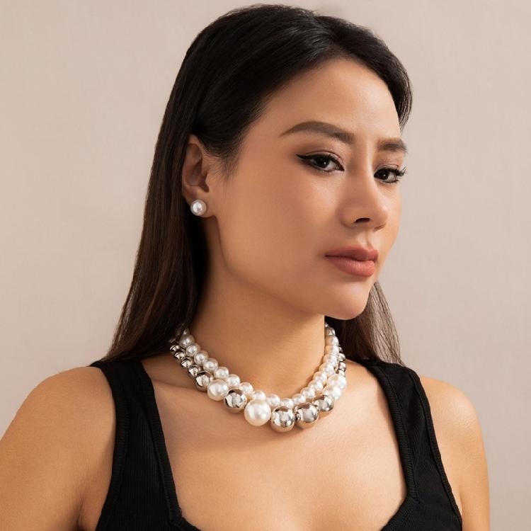Eye Catching Large Bead Necklace Zinc Alloy Materials Clavicle Chain Accessories For Layering And Gifting