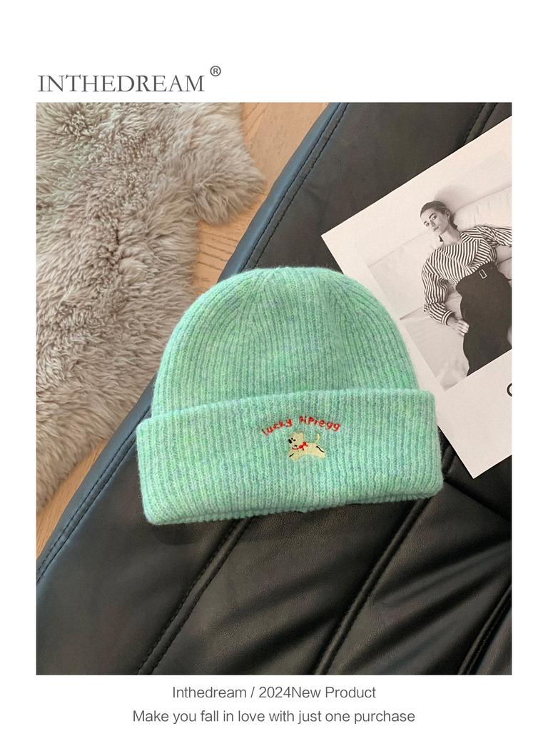Cute puppy embroidered knitted hat female 2025 season wool hat showing small face big head circumference cold hat white