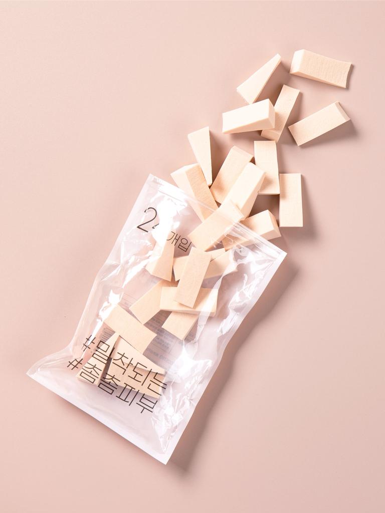 Triangular Makeup Sponges 24-Pack, Cosmetic Foundation Applicators