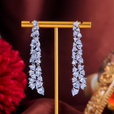 Pendientes de Diamante de Borla Larga de Alta Gama para Industria Pesada Vestido con Pendientes de Circonita de Cara Modificada