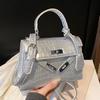 Korean Retro Light Luxury Portable Small Bag 2025 New Popular Super Fire Niche High-end Messenger Kelly Bag