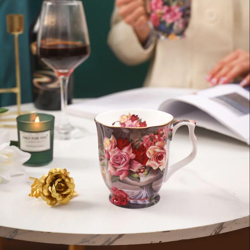 Europäische Kaffeetasse Retro Palast Knochenporzellan Tasse Untertasse Kreative Keramik Kaffeetasse Nachmittagstee Tasse Haustasse Geschenk
