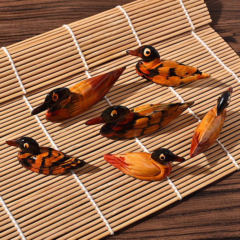 Creative Resin Duck Chopstick Holder: Cute Chinese-Style Rest for Home and Hotel Tabletops