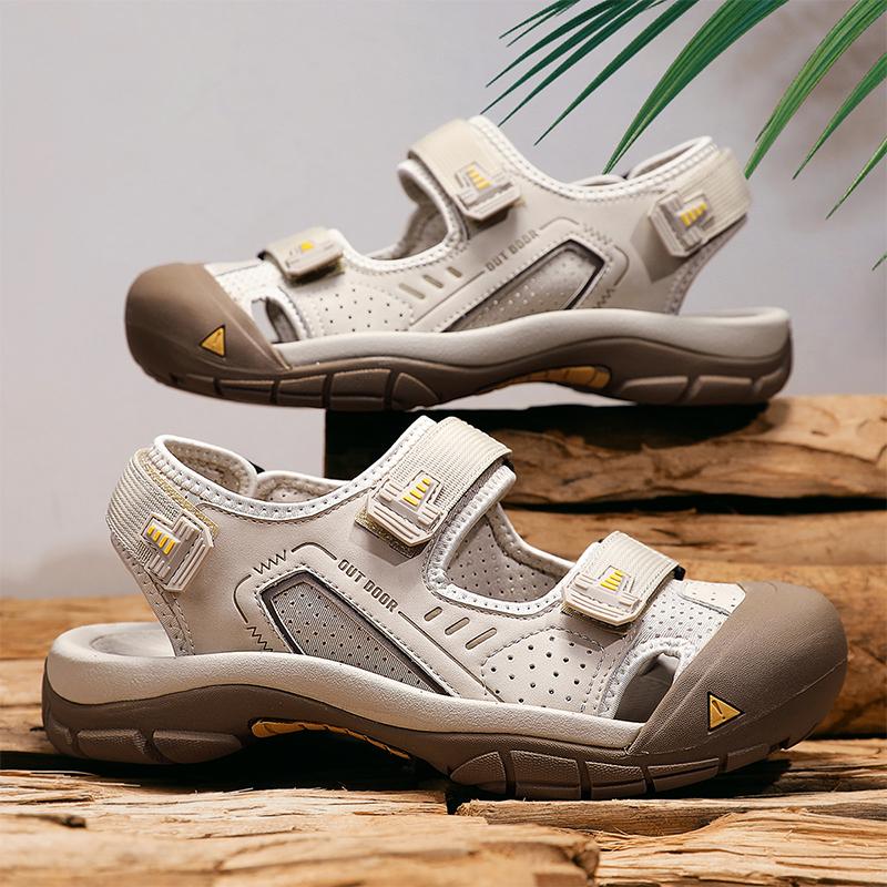 New Summer Sandals Men Non-Slip Mesh Sneakers Breathable Mens Casual Shoes Outdoor Wading Aqua Shoes Anti-Collision Toe Sandaly