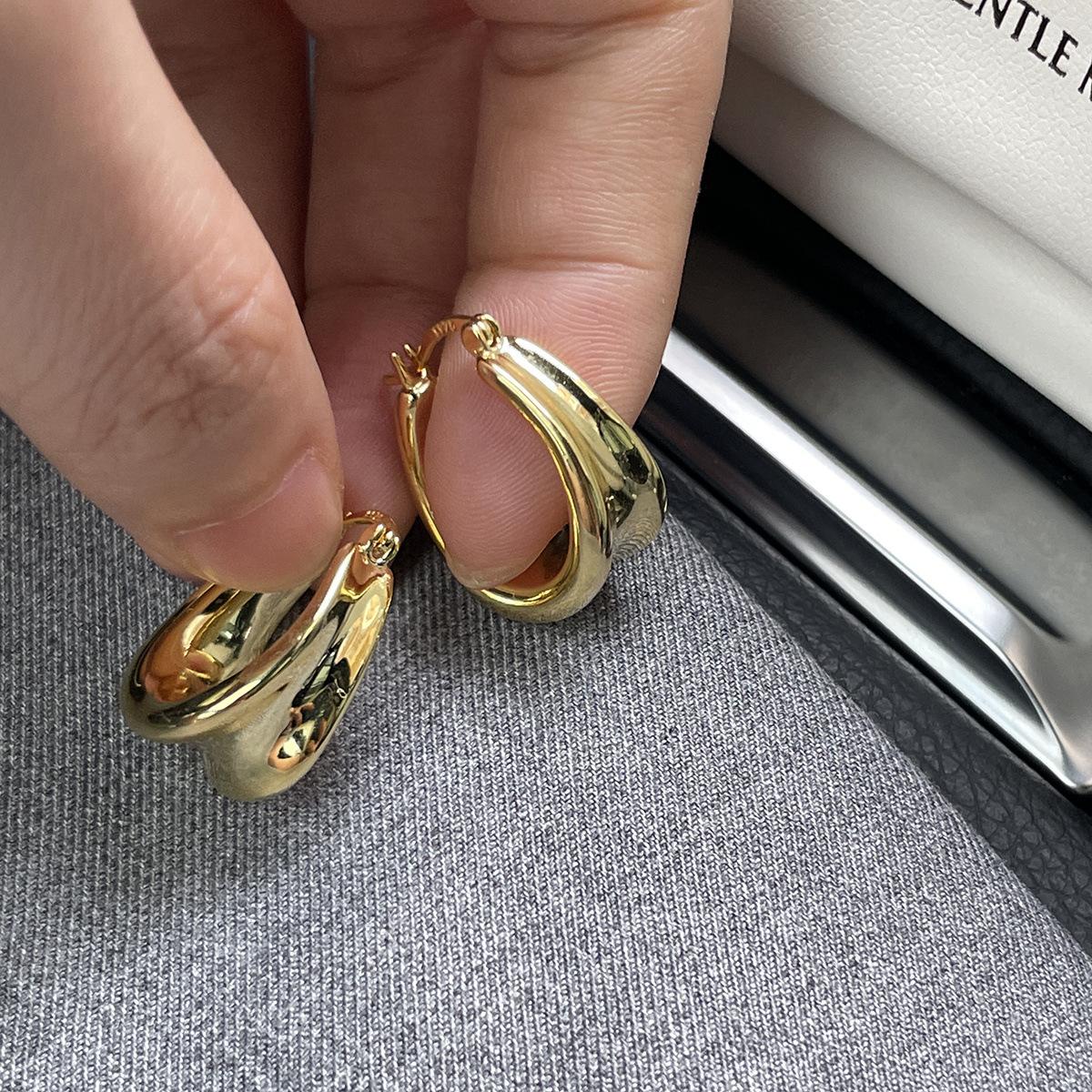 

Серьги-кольца с каплями воды из серебра 925 пробы, женские серьги в стиле французского ретро с холодным ветром, легкие роскошные серьги премиум-класса 925 silver needle