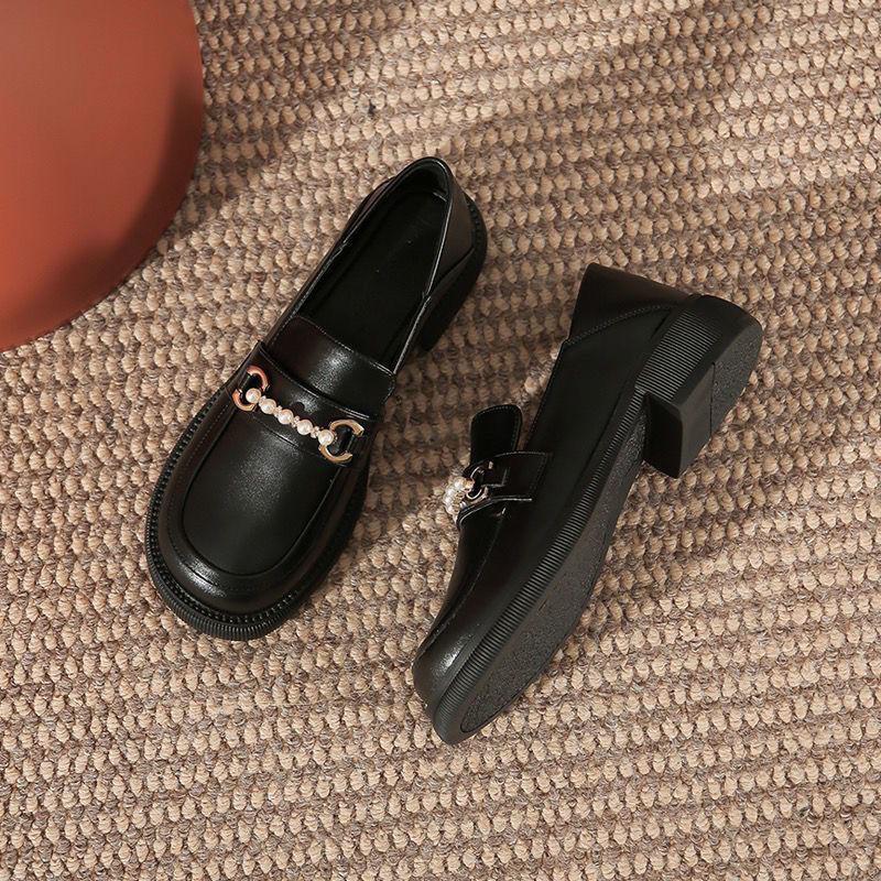 

Women s Genuine Leather Loafers Spring Autumn Soft Sole Fashion British Style Pearl Versatile New Style Slip on Shoes 40