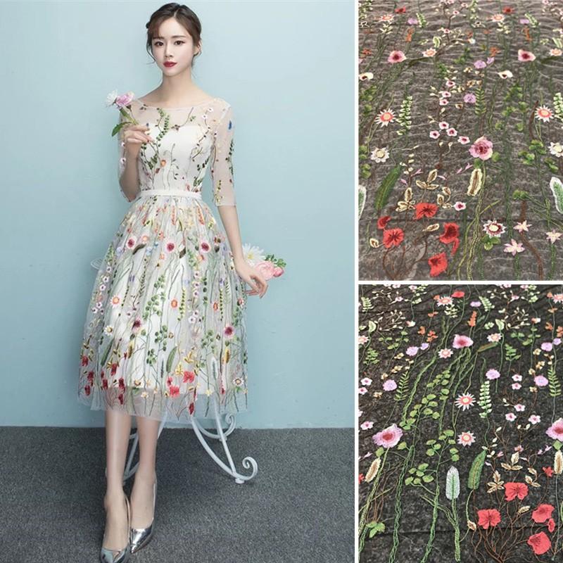 

Vintage-Style Polyester Lace Fabric with Flower Floral Lace Embroidery білий