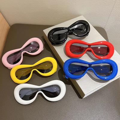 Nuovi Occhiali da Sole Ovali per Uomo Donna Moda Retro Design Lenti Occhiali Femminili Colore Caramella Occhiali da Sole