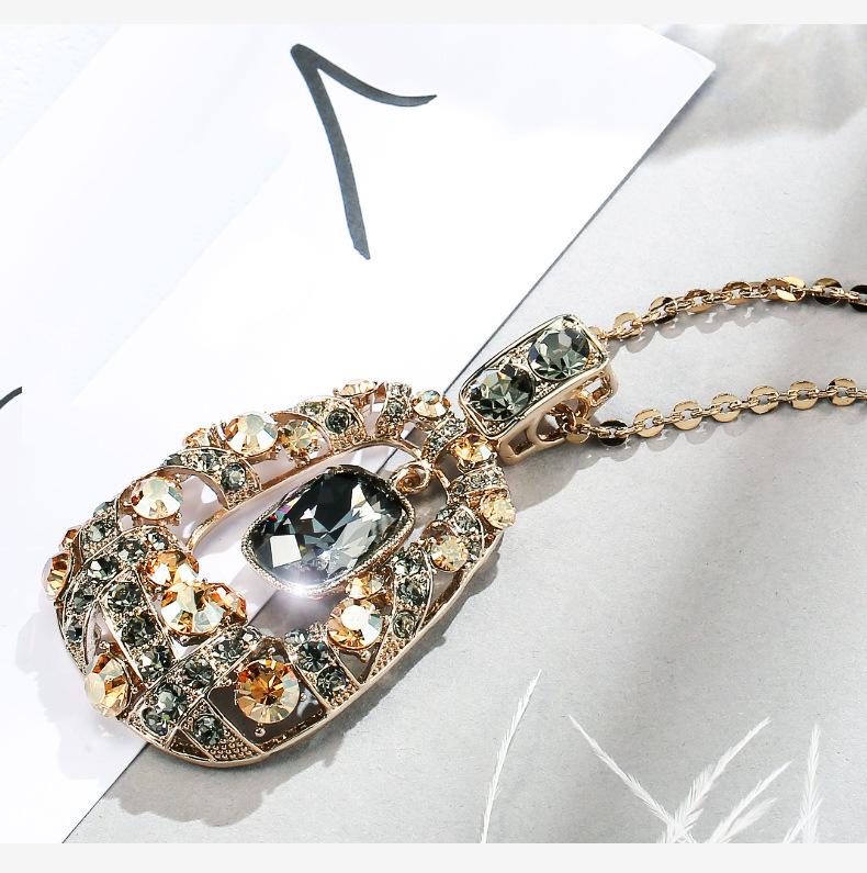 2025 Korean Style Crystal Sweater Necklace: Long Sparkling Diamond Pendant for Autumn & Winter