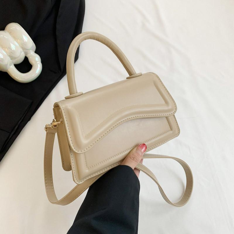 

Trendy Black Pu Handbag For Women Stylish Casual Square Bag Perfect For Daily Use хакі