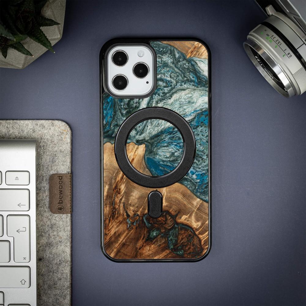 Bewood Unique Case for iPhone 12 Pro Max - Planets - Earth with MagSafe