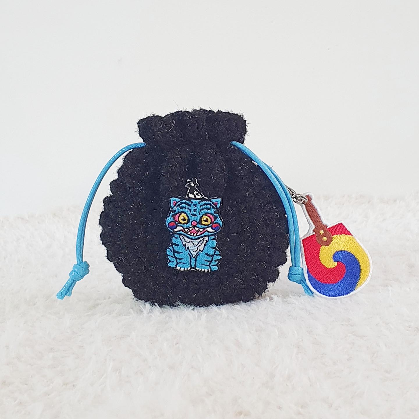 

Korean Folk Tiger AirPods Pro Protective Case for AirPods Pro