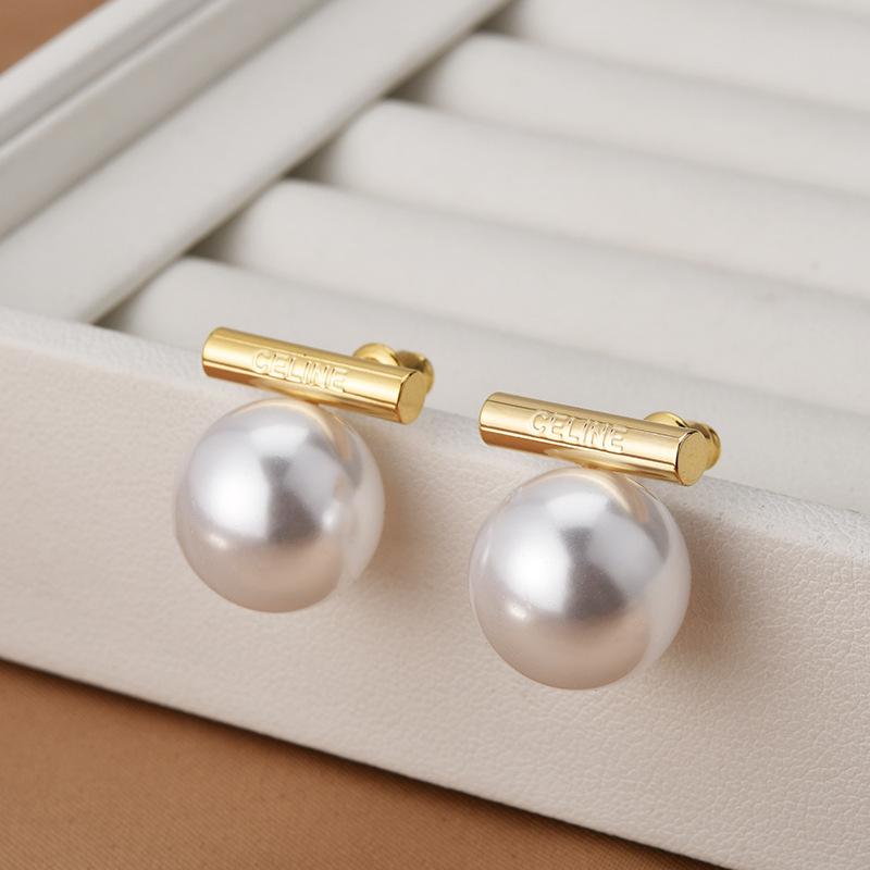 2026 Minimalist French Pearl Stud Earrings - Gold Bar Pinkish Faux Pearl Drop Earrings for Women Light Luxury Jewelry
