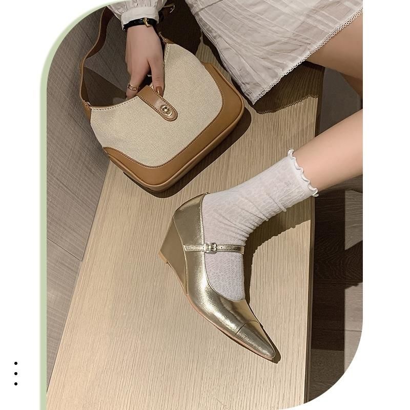 Frühling 2025 neue spitze Retro Mary Jane Keilabsatz kleine Lederschuhe flacher Ausschnitt Ein-Wort-Schnalle hochhackige Einzel Schuhe Frauen