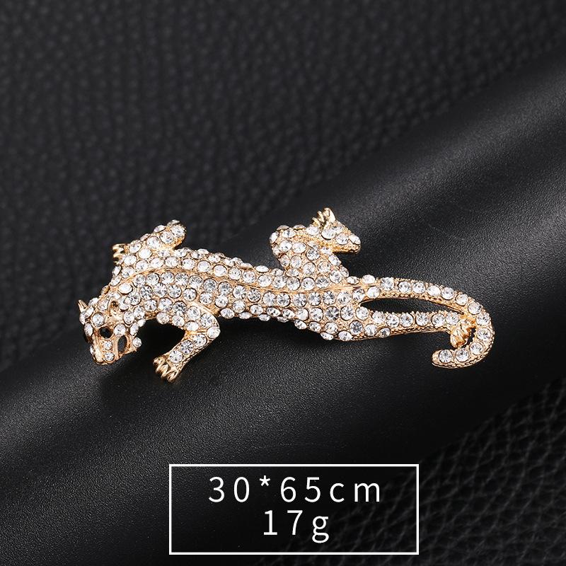 Fashion Retro Tiger Brooch Zodiac Year Of The Tiger Commemorative Rhinestone Alloy Pin Universal Decorative Brooch