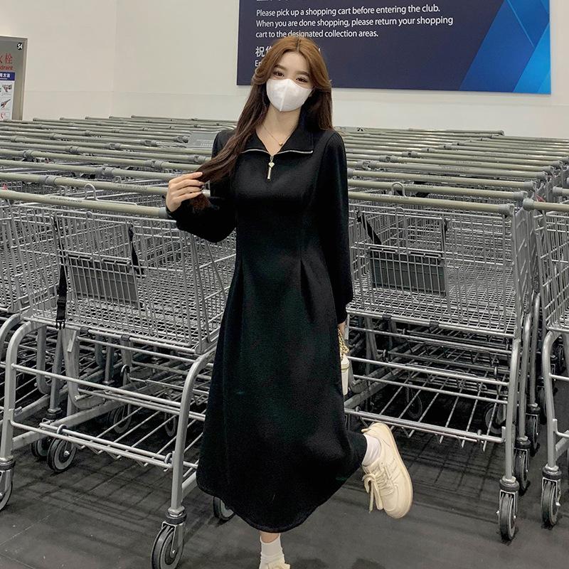 

Autumn and winter French velvet Polo collar long-sleeved dress women s large size high-end feeling waist and thin temperament long dress inside 3XL чорний