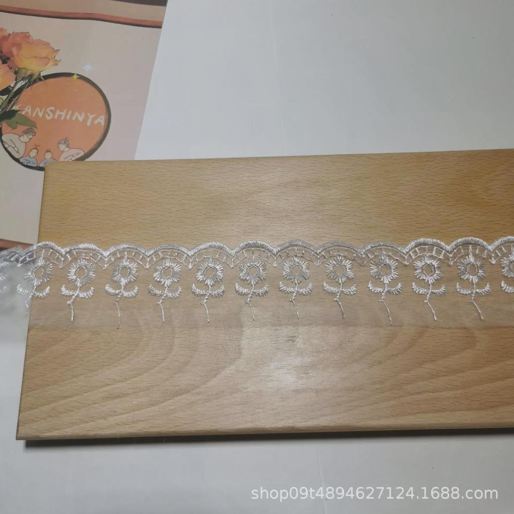 Accesorii creative din dantela pentru femei si copii: Dantela din poliester din fire de sticla pentru imbracaminte si sosete