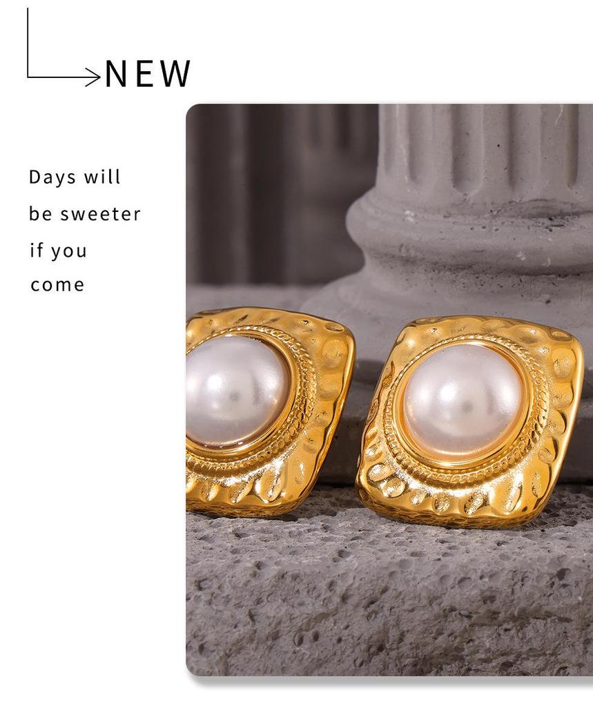 French Retro Square Lava Faux Pearl Stud Earrings In 18k Gold-Plated Titanium