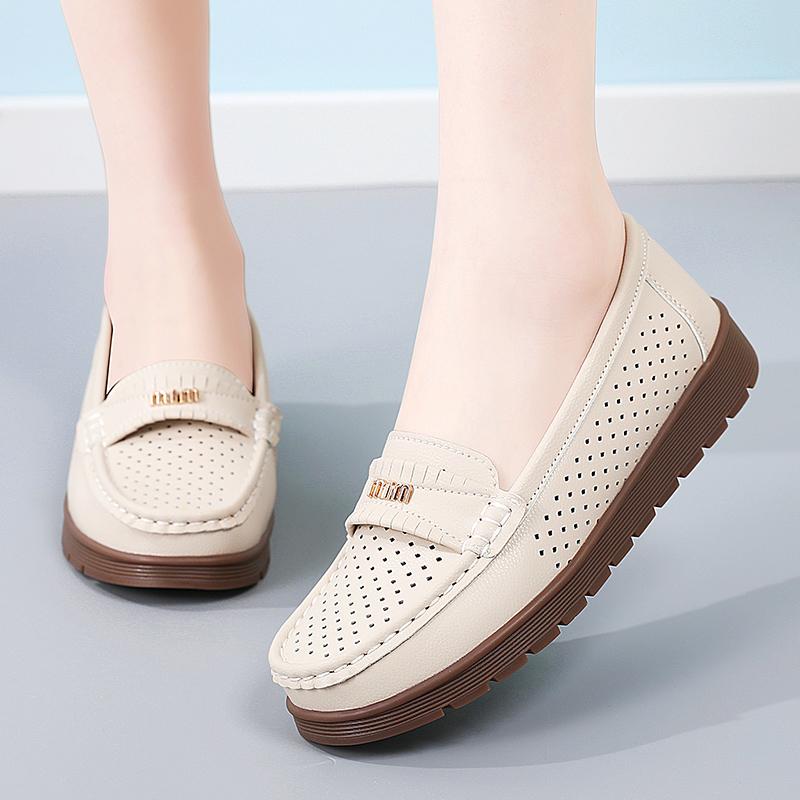 

Женские мокасины, туфли для вождения, повседневные слипоны-лоферы, женские летние, с перфорацией, дышащие, кожаные туфли для мамы 35 бежевый