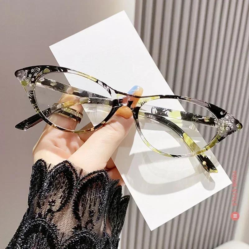 Fashion Diamond Inlaid Ultra Light Anti Blue Light Presbyopia Glasses Cat Eye Frame for Middle Aged and Elderly