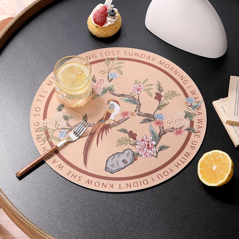 Heat-Resistant, Waterproof Leather Dining & Tea Table Mat - Luxury No-Wash Placemat, Oil-Proof Bowl Mat, Insulating Round Design.