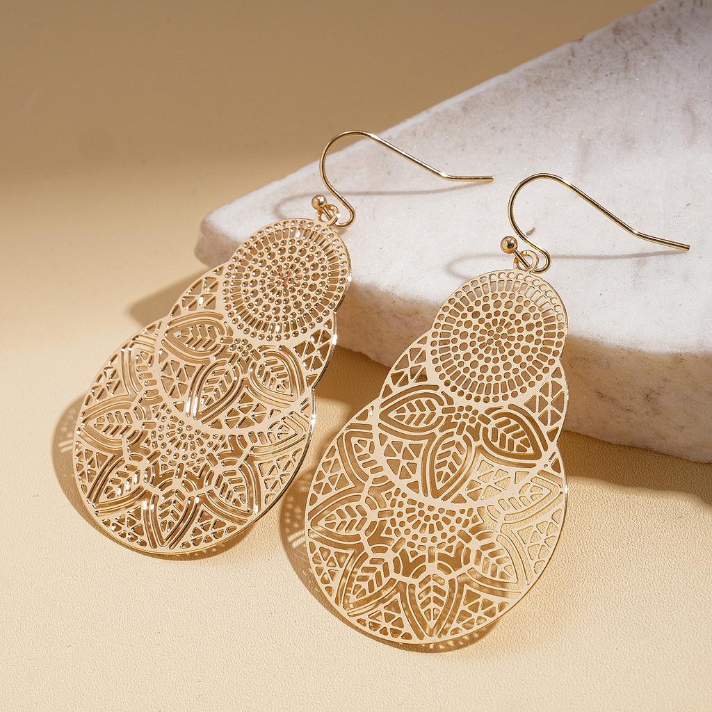 Hollow Round Flower Ear Hook Unique High-end Fashion Earrings