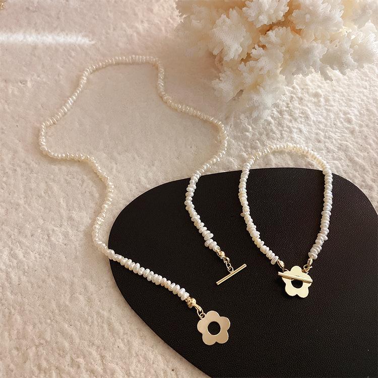 Simple Temperament Freshwater Pearl Metal Flower Neck Chain Collarbone Chain Dongmen Necklace