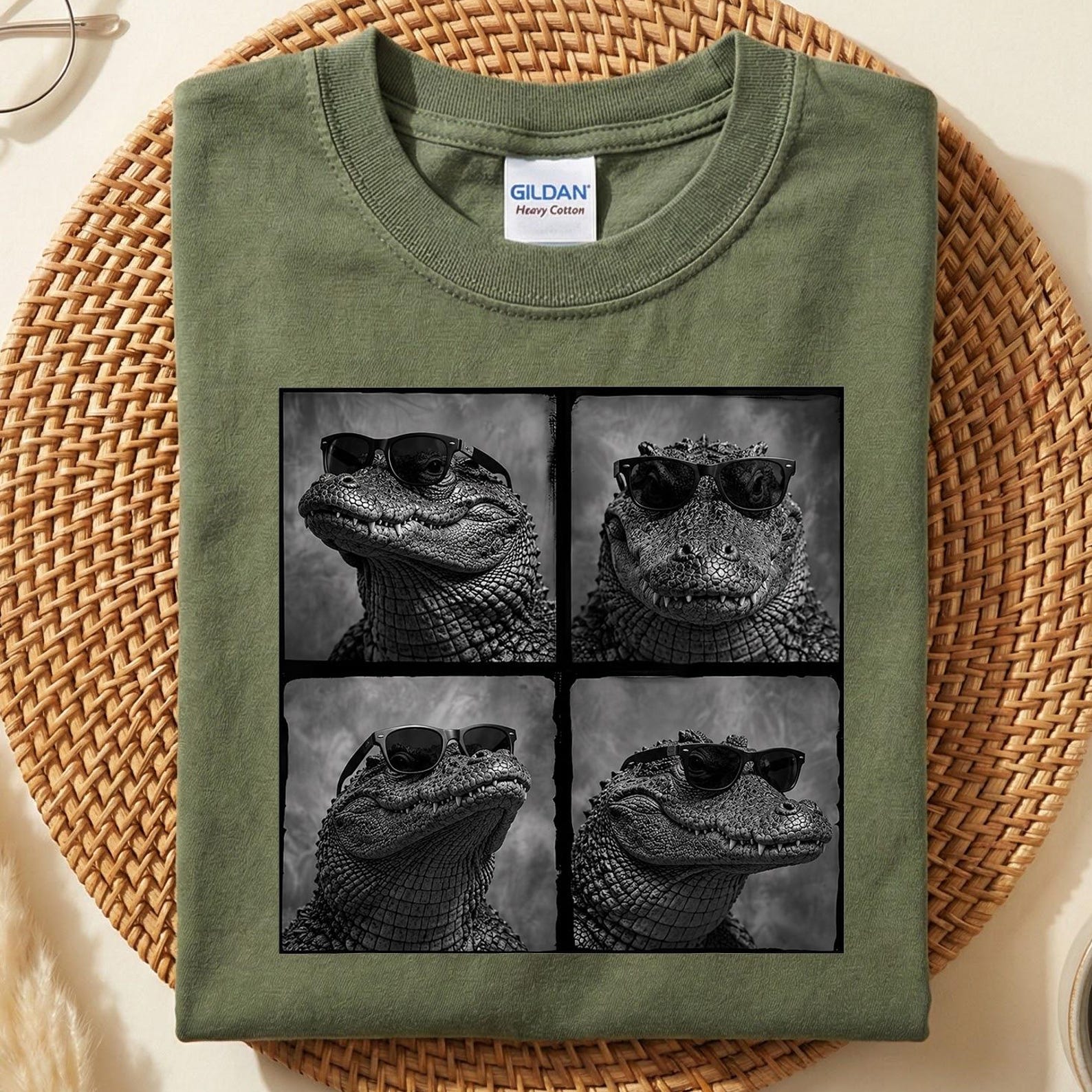 Cool Alligator Sunglasses Shirt, Funny Crocodile Lover T-Shirt, Retro Reptile Graphic Tee, Vintage Gator Shirt, Wildlife Animal Gift S
