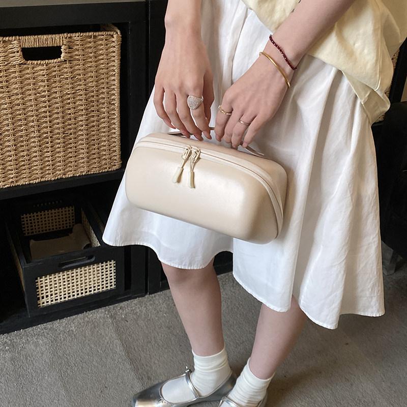 Fashion Large Capacity Capsule Cosmetic Bag Colorful Portable Travel Makeup Bags Luxury Design Toilery Washing Bags for Women