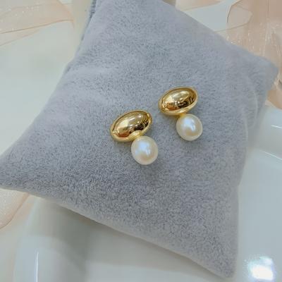 2025 New Gold and Silver Doudou Freshwater Pearl Stud Earrings Women's Light Luxury Fashion Earrings High-end Simple and Versatile Earrings