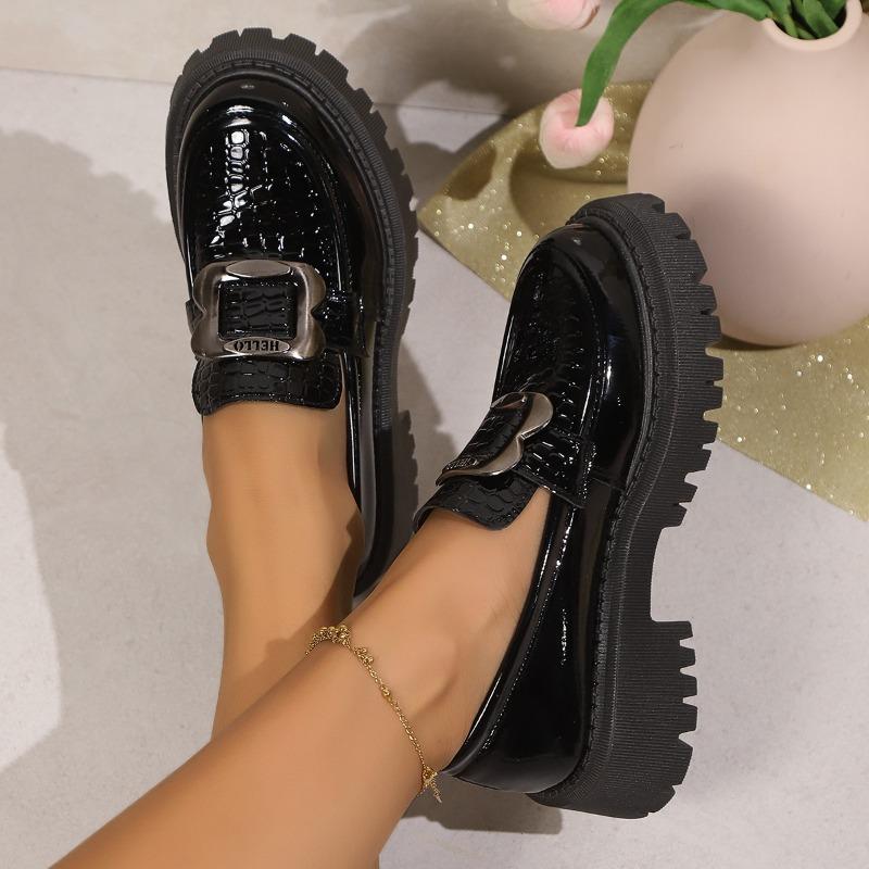 Large Size Square Buckle Thick Sole Heightening Women's Autumn and Winter New Single Shoes Fashionable Versatile Small Leather Shoes