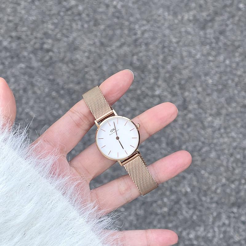 Daniel Wellington European and American watches watch for women, classic flowing gold watch, light luxury, good-looking small round watch DW00100418